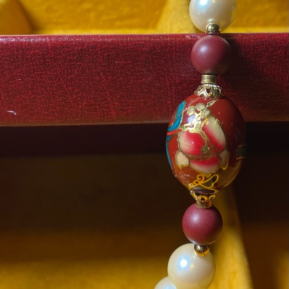 Estate, hand painted bead necklace. Beautifully crafted. Vintage - Picture 13 of 16